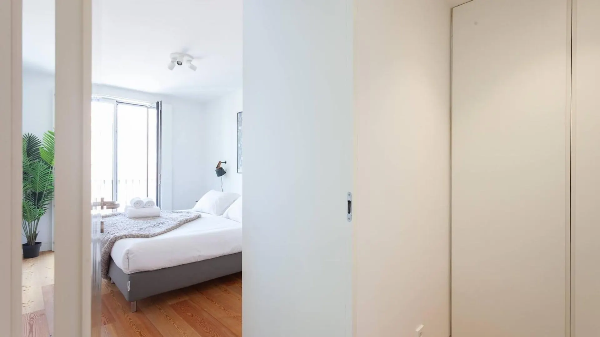 My Lx Flat Graca Lighting Design Apartment Lisbona Portogallo